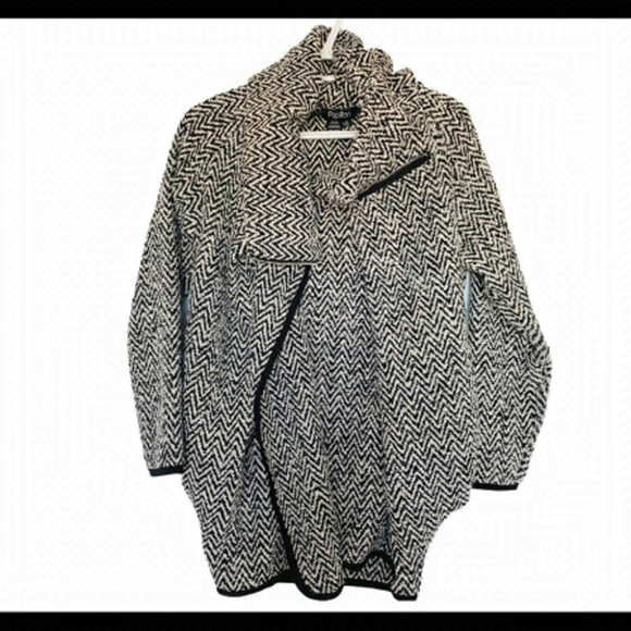 Papillon cocoon wrap thick warm sweater size small - Picture 1 of 4